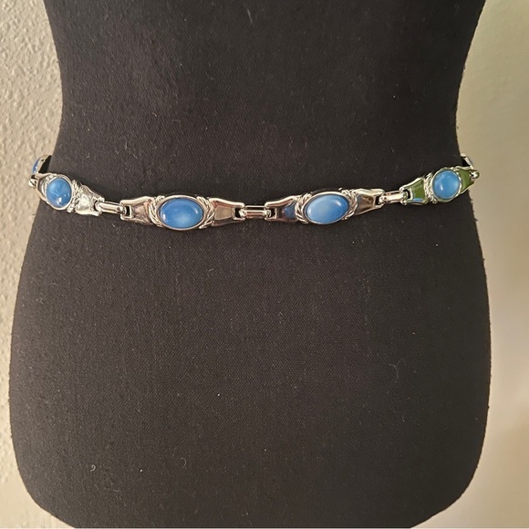 ESCADA Women’s Silver Tone Iridescent Blue Stone Chain Link Belt Made in Spain E main image 8